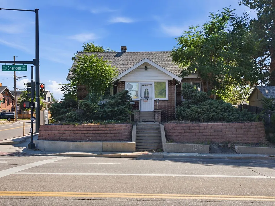 3140B Sheridan Blvd