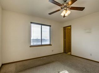 11015 Potter St, Omaha, NE 68142