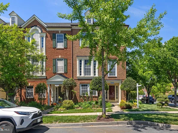 3936 Shawfield Ln, Frederick, MD 21704