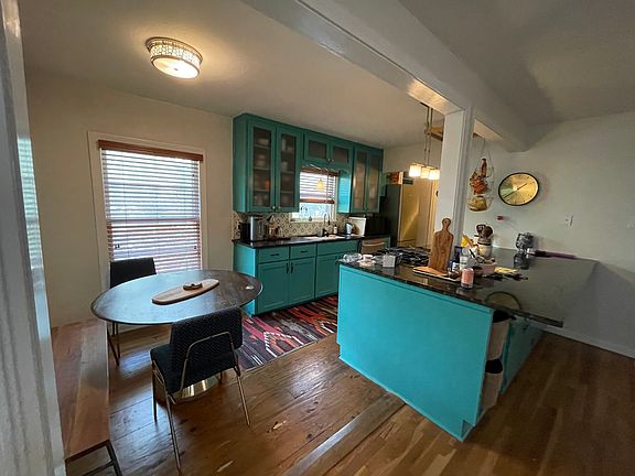 5th image of 2209 La Casa Dr