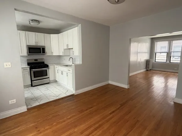 5523 S Everett Ave #23-1E, Chicago, IL 60637