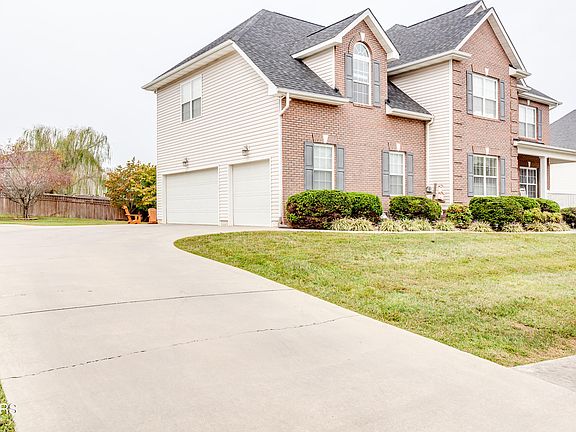 2nd image of 5210 Jade Pasture Ln