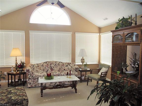 5th image of 1402 Newman Dr