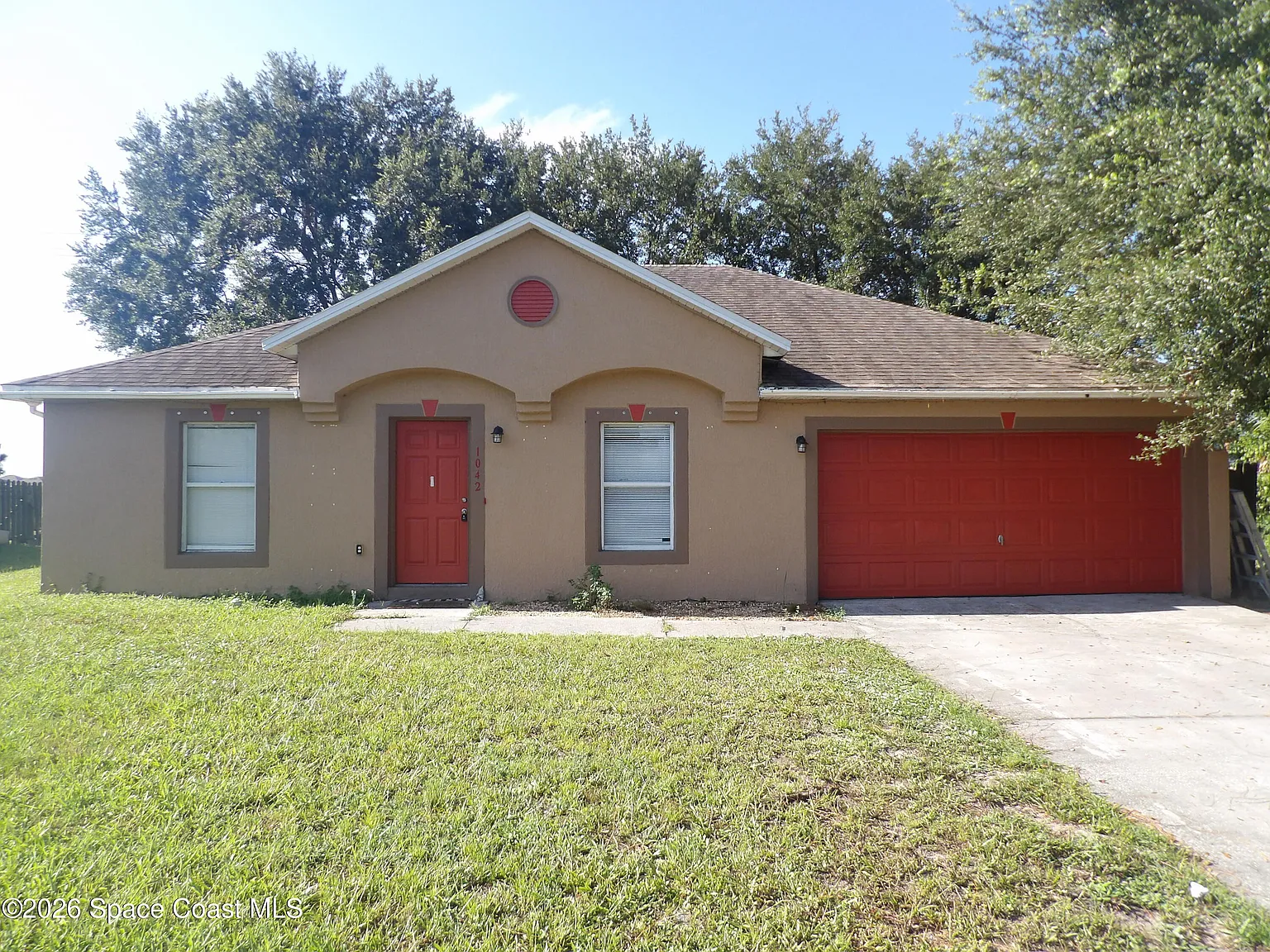 3 bed, 2.0 bath, 1398 sqft, $1,695 — Photo 1