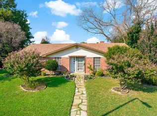 2926 Village Crest Cir, Garland, TX 75044