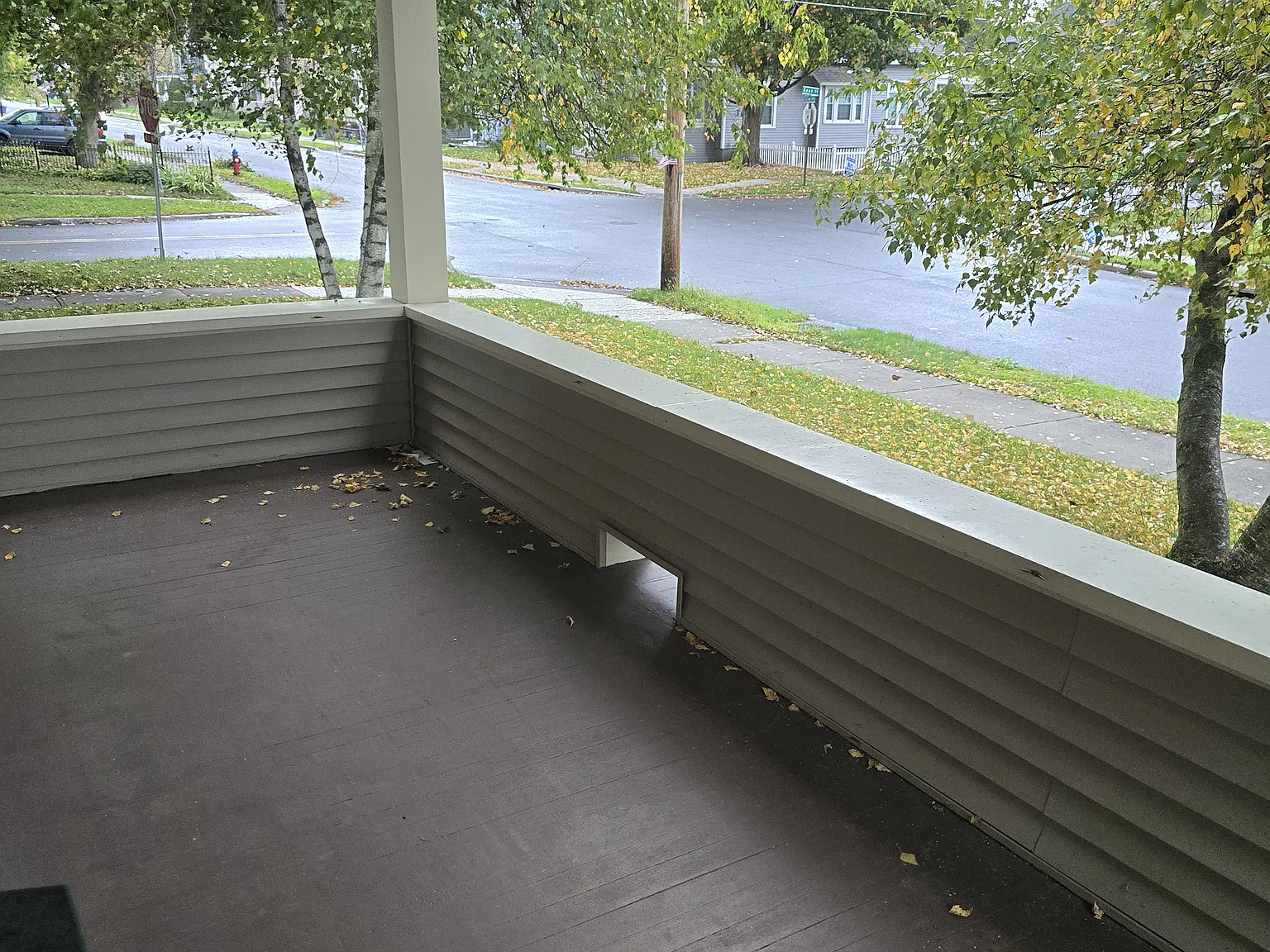 3 bed, 1300 sqft, $1,900 — Photo 2