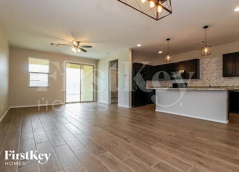 17565 W Villa Chula Ln — Photo 5