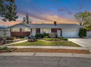 1018 E Sagehill Dr S, Salt Lake City, UT 84124