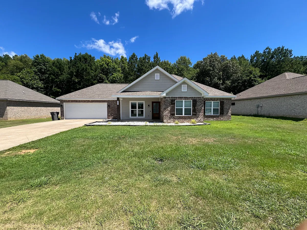 Photo 1 of 33 - 251 Stone Ridge Rd - Starkville, MS Primary Photo - 251 Stone Ridge Rd
