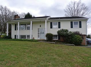 75 Park St, Stevens, PA 17578
