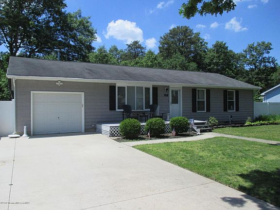 5th image of 698 Dunedin St