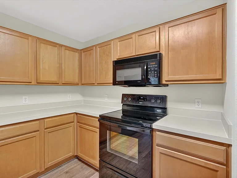 7401 Cowhand Ct — Photo 8