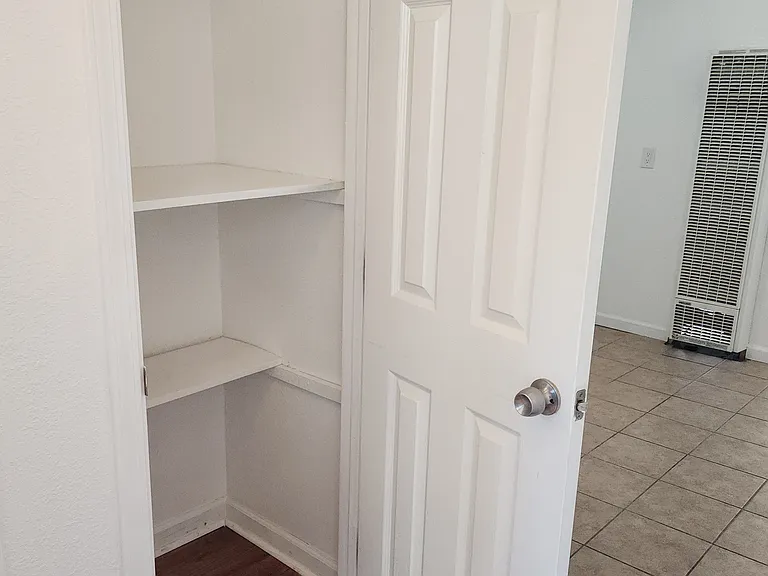 1005 Callen St — Photo 7
