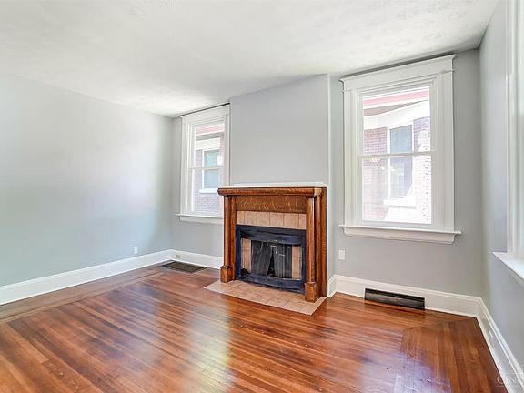 5th image of 6121 Cary Ave