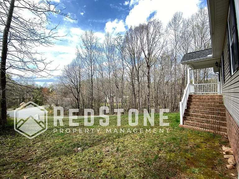3903 Johns Creek Dr — Photo 23