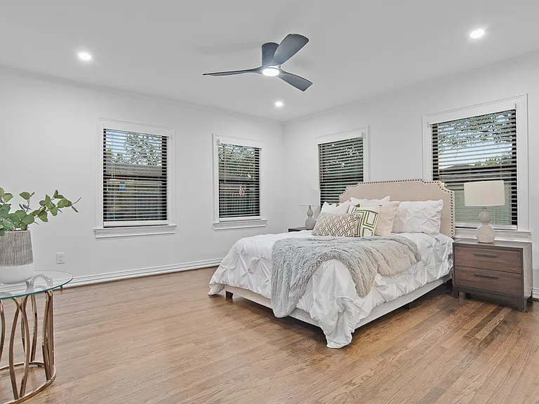 1835 Cedar Crest Blvd — Photo 17