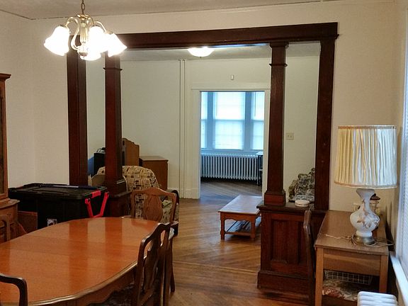 3rd image of 18 Eldridge Ave