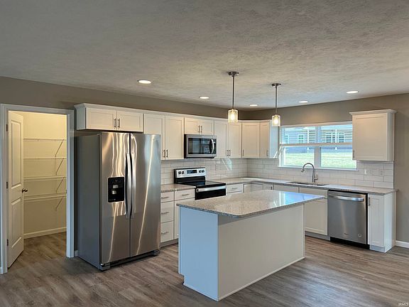 2nd image of 1112 Frost Dr