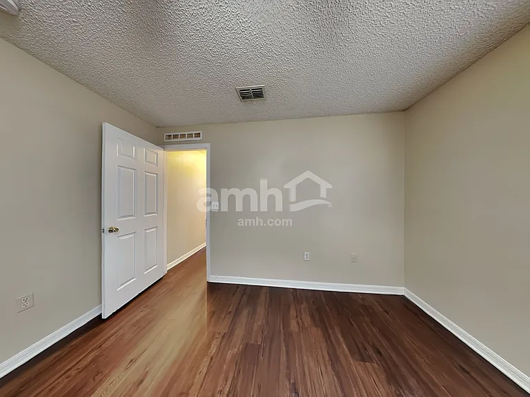 7187 Rutland Ct — Photo 20
