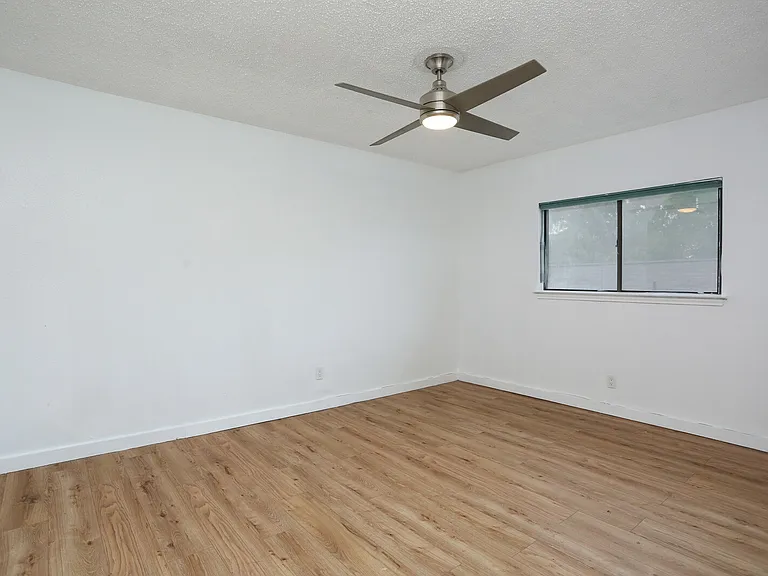 7068 Beech Trail Dr — Photo 18