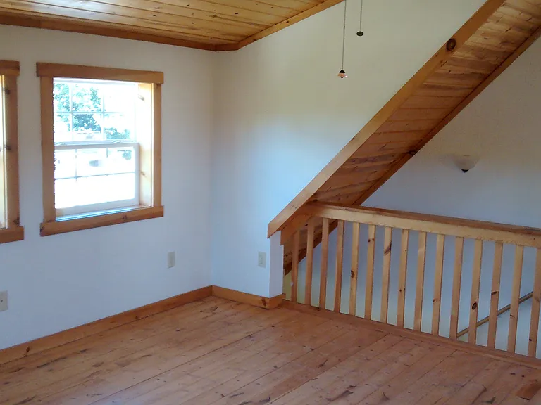 133 Southwood Trl — Photo 2