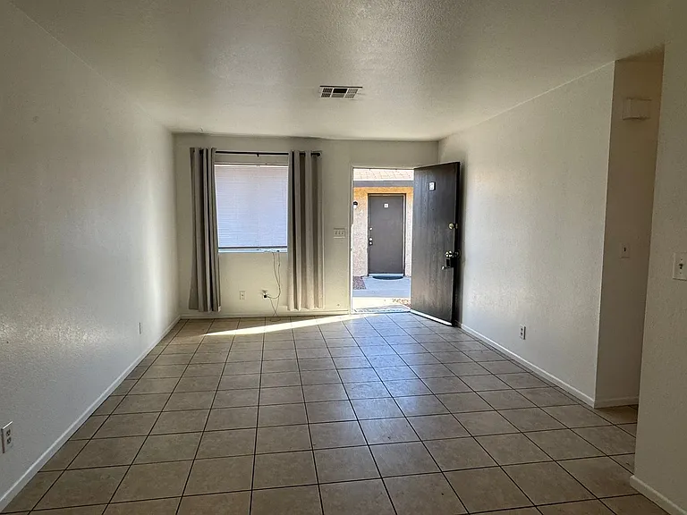 1539 Monte Vista Dr — Photo 8