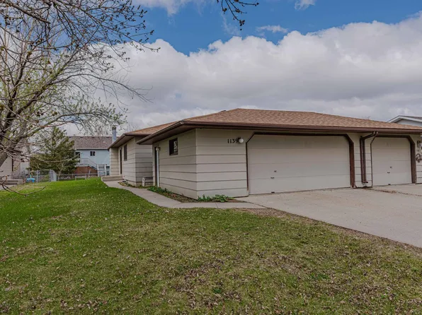 1139 19th St N, Moorhead, MN 56560