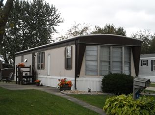 86 Robin Rd, Beecher, IL 60401