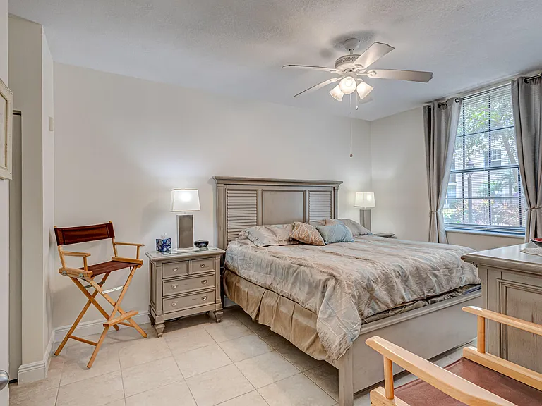 630 Sapodilla Ave #112 — Photo 26