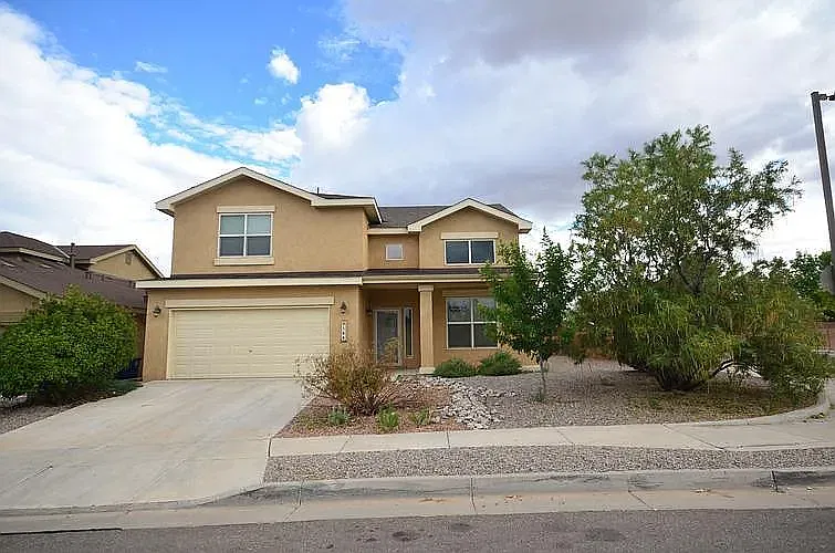 3 bed, 2.5 bath, 2145 sqft, $2,465 — Photo 3