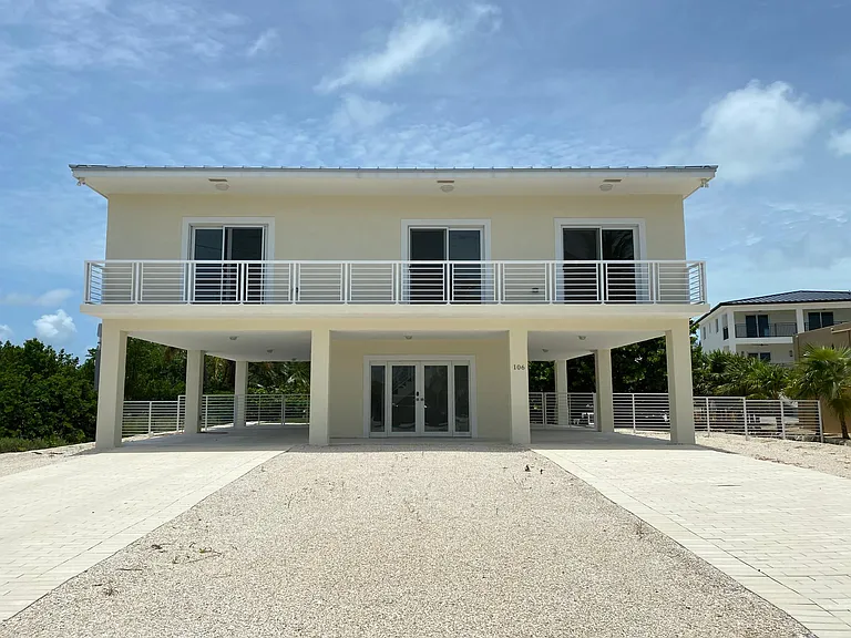 106 Jamaica St — Photo 1