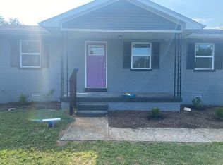 335 Coombs Dr, Bowling Green, KY 42101