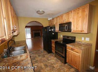 4147 Hampton Dr, Anchorage, AK 99504
