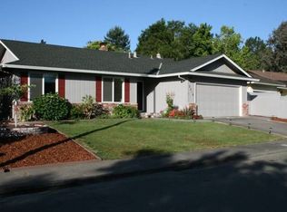 2318 Parkwood Ct, Santa Rosa, CA 95409