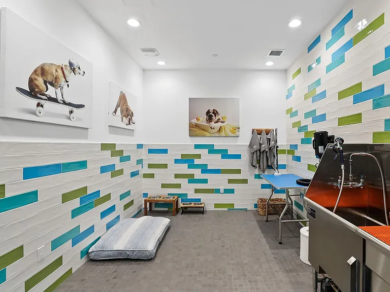 MODERNO La Granada Luxury Living — Photo 16
