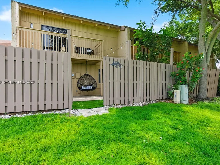 2152 SW 81st Way #2152 — Photo 44