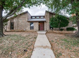 2134 Swallow Ln, Lewisville, TX 75077