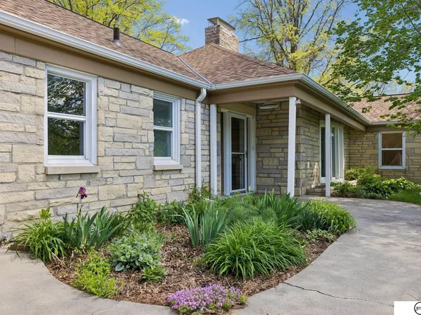 940 S Cotner Blvd, Lincoln, NE 68510