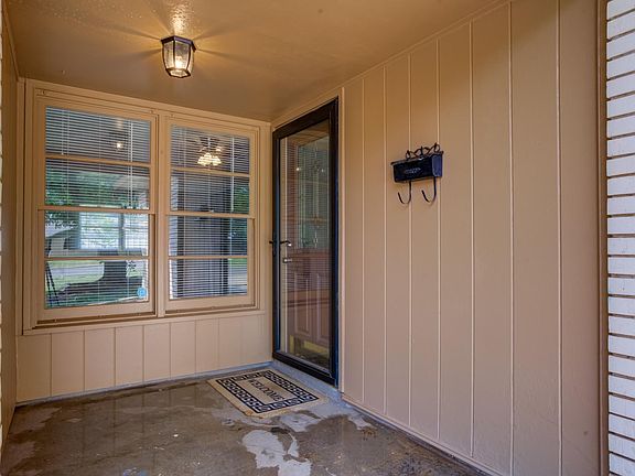 Water from washing down the porch, it doesn't get wet from the rain.