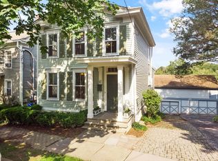 45 Center St, Clinton, NJ 08809