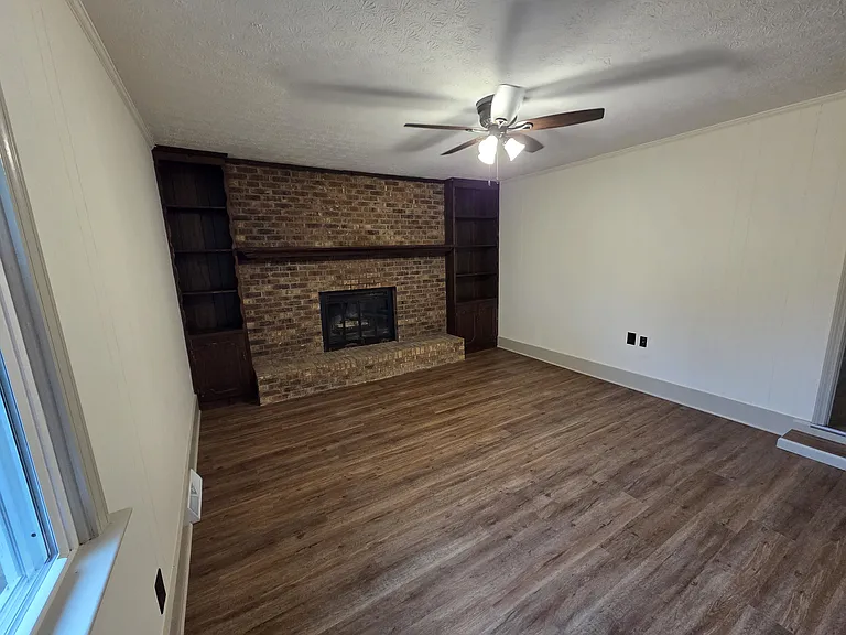 236 Walters Ave — Photo 4