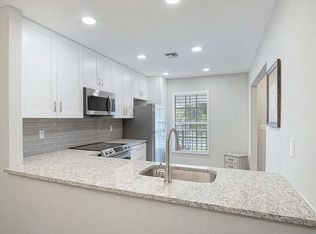 1219 S Lakes End Dr APT E2, Fort Pierce, FL 34982