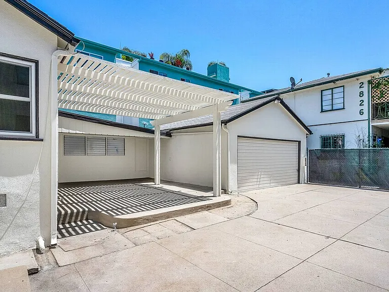 2828 Avenel St — Photo 18