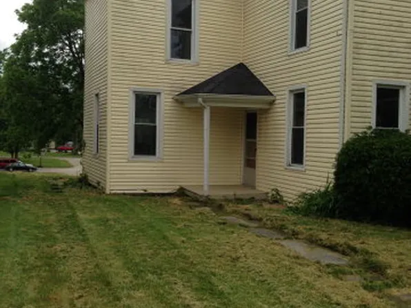 420 E Bucyrus St, Crestline, OH 44827