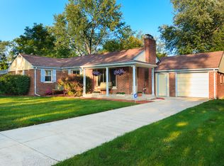 2907 Hickory Lawn Rd, Rochester Hills, MI 48307