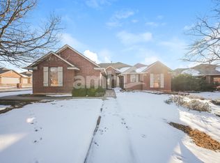 16616 Canyonwood Ln, Edmond, OK 73012