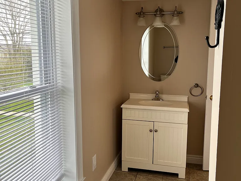 210 Dodge Ave — Photo 10