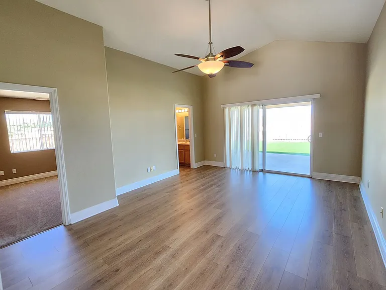 57062 Millstone Dr — Photo 11