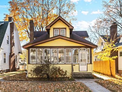 1882 Ashland Ave, Saint Paul, MN, 55104