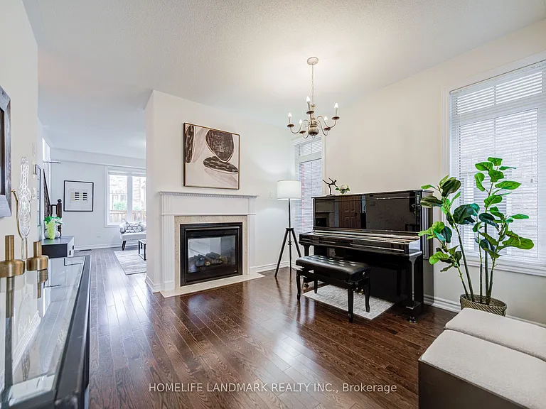 30 Garrardview St — Photo 7